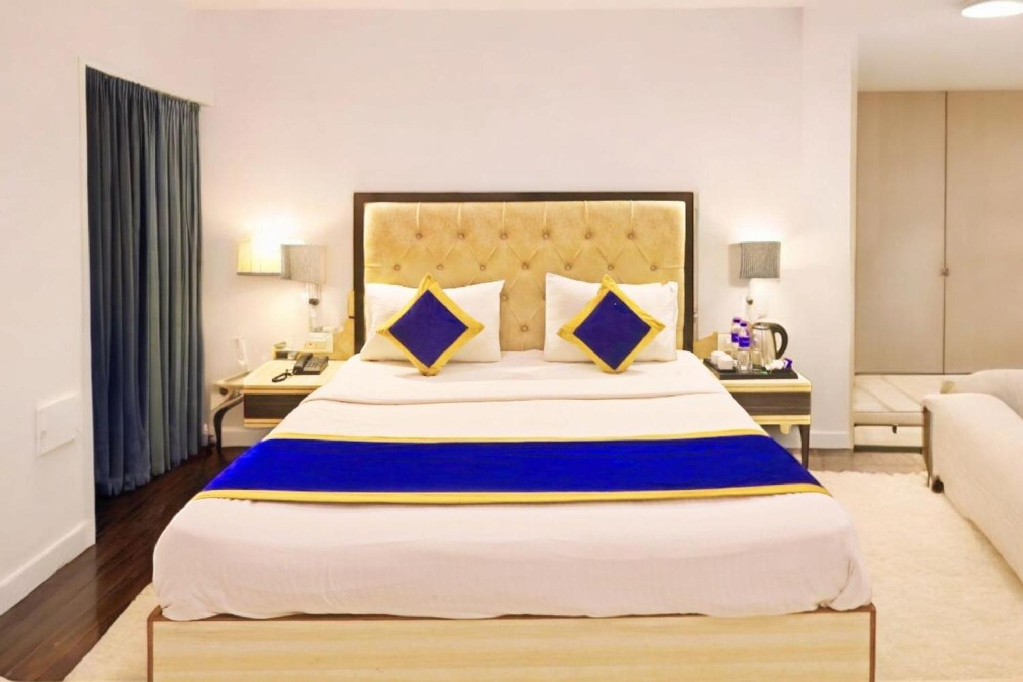 Hotel Almora Sky Near By Delhi International Airport With - Free Airport Pickup And Drop Nuova Delhi Esterno foto